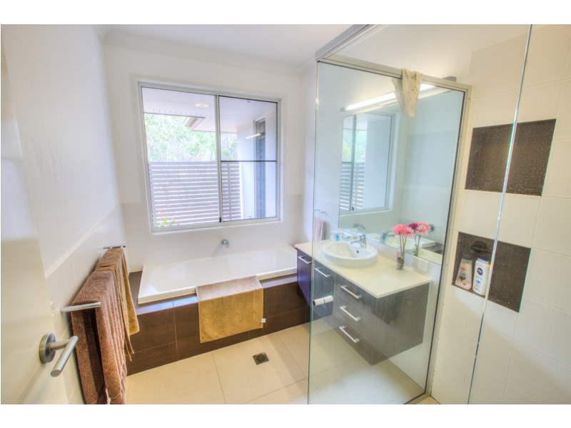 40 Bouch Court, Agnes Water QLD 4677