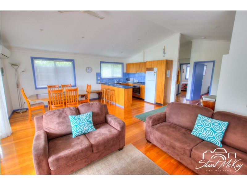 15 Donohue Drive, Agnes Water QLD 4677