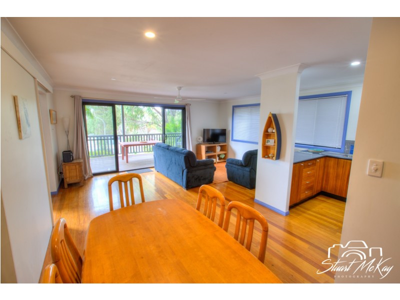 15 Donohue Drive, Agnes Water QLD 4677