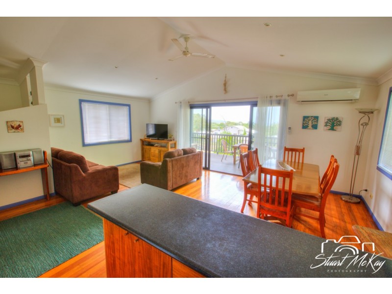 15 Donohue Drive, Agnes Water QLD 4677