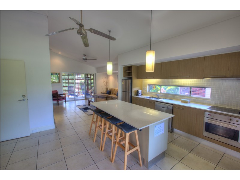 23 Ocean Beach Drive, Agnes Water QLD 4677
