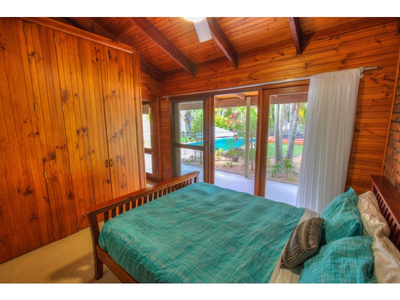 2452 Round Hill Road, Agnes Water QLD 4677