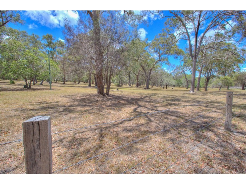 2452 Round Hill Road, Agnes Water QLD 4677
