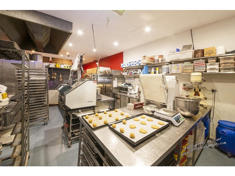 Shop 3 Round Hill Road, Agnes Water QLD 4677