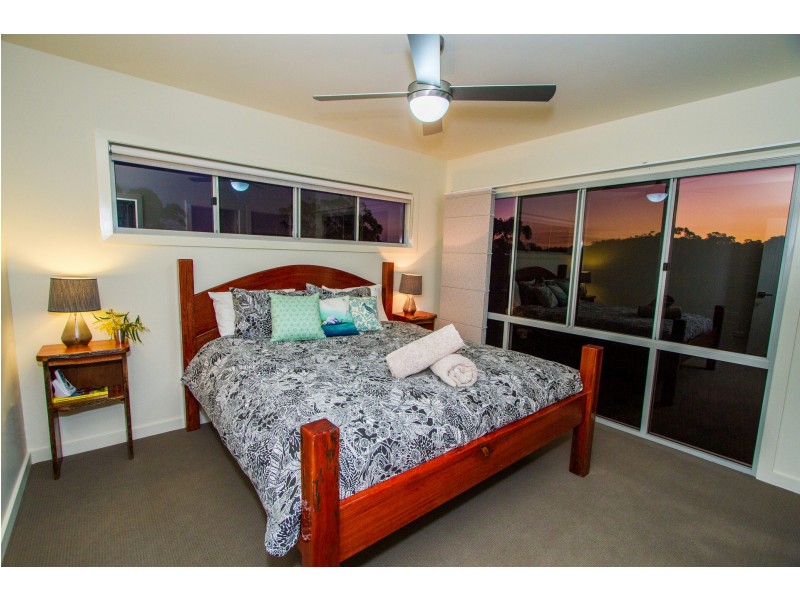 90 Seaspray Drive, Agnes Water QLD 4677