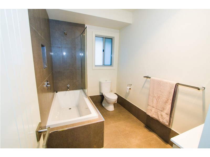 90 Seaspray Drive, Agnes Water QLD 4677