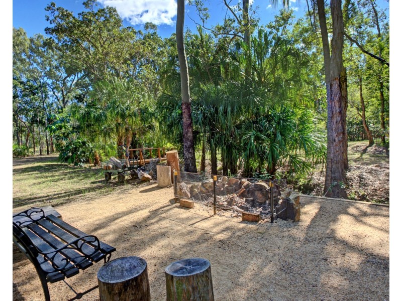 102 Countess Russell Cres, Agnes Water QLD 4677