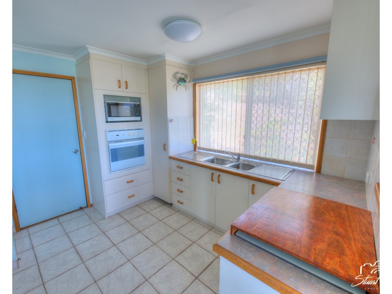 1 Woodrow Drive, Agnes Water QLD 4677