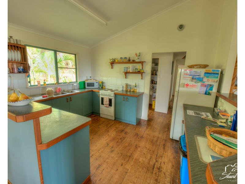 6 Gibbons Court, Agnes Water QLD 4677