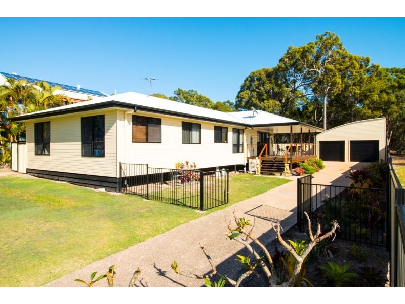 14 Discovery Drive, Agnes Water QLD 4677