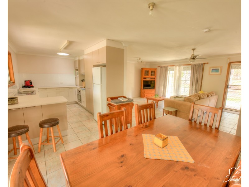 17 Bicentennial Drive, Agnes Water QLD 4677