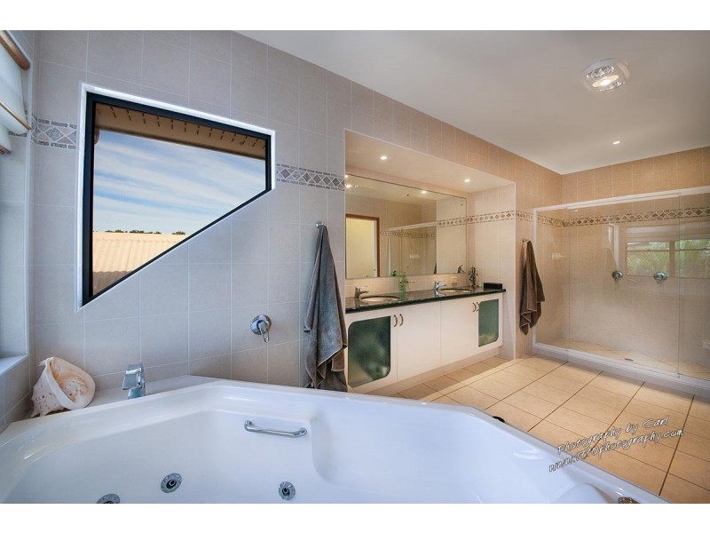 19 Beach Houses Estate Rd, Agnes Water QLD 4677