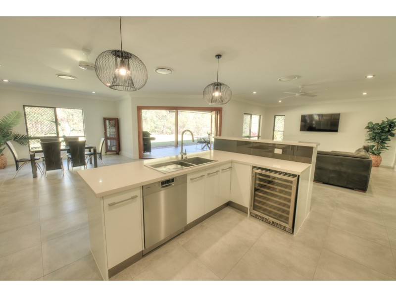 186 Streeter Drive, Agnes Water QLD 4677