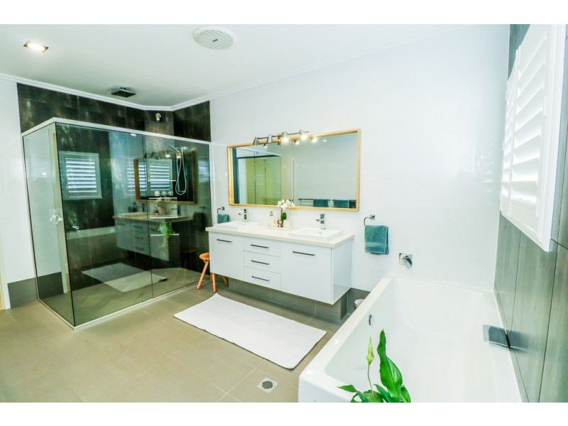 186 Streeter Drive, Agnes Water QLD 4677