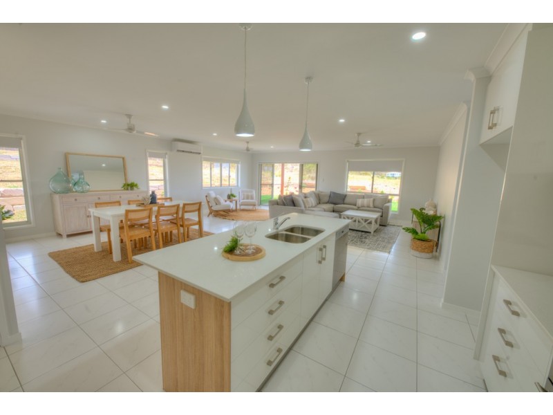 16 Seascape Close, Agnes Water QLD 4677
