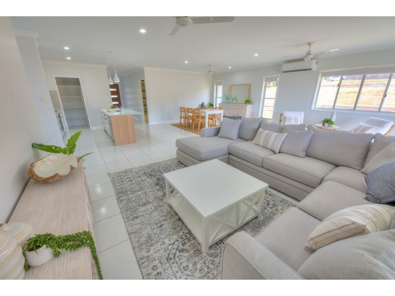 16 Seascape Close, Agnes Water QLD 4677