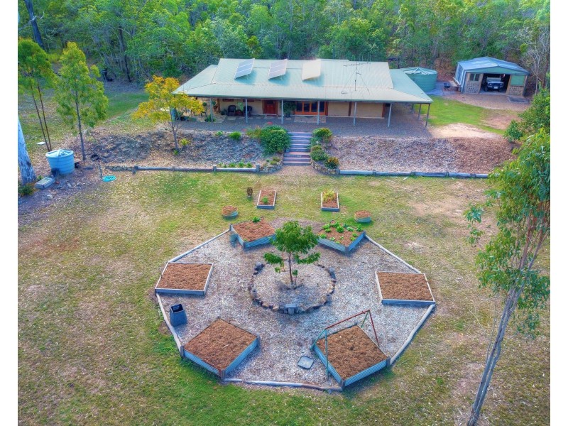 28 Creevey Drive, Captain Creek QLD 4677