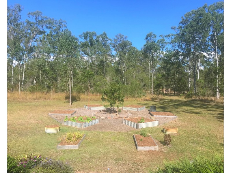 28 Creevey Drive, Captain Creek QLD 4677