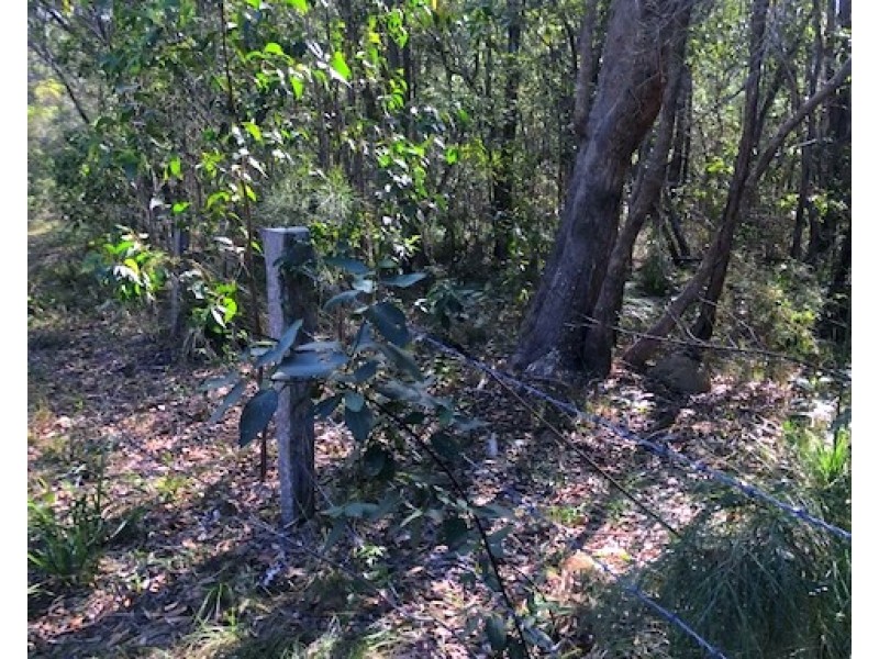 114 Bills Road, Agnes Water QLD 4677