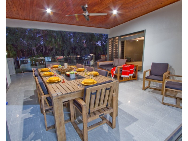 33 Beach Houses Estate Road, Agnes Water QLD 4677
