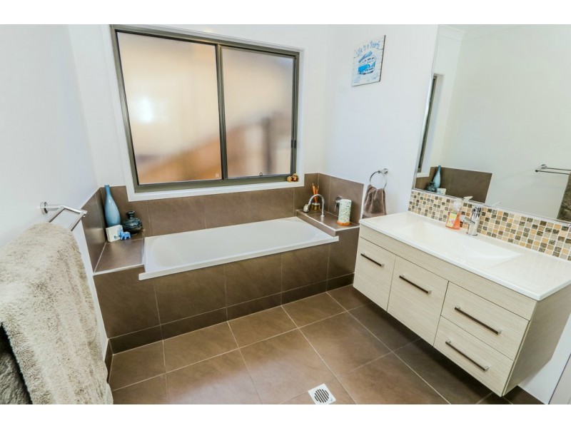 68 Seaspray, Agnes Water QLD 4677