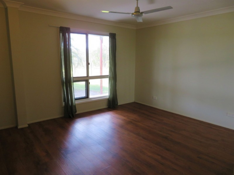 1368 Fingerboard Road, Mount Tom QLD 4677