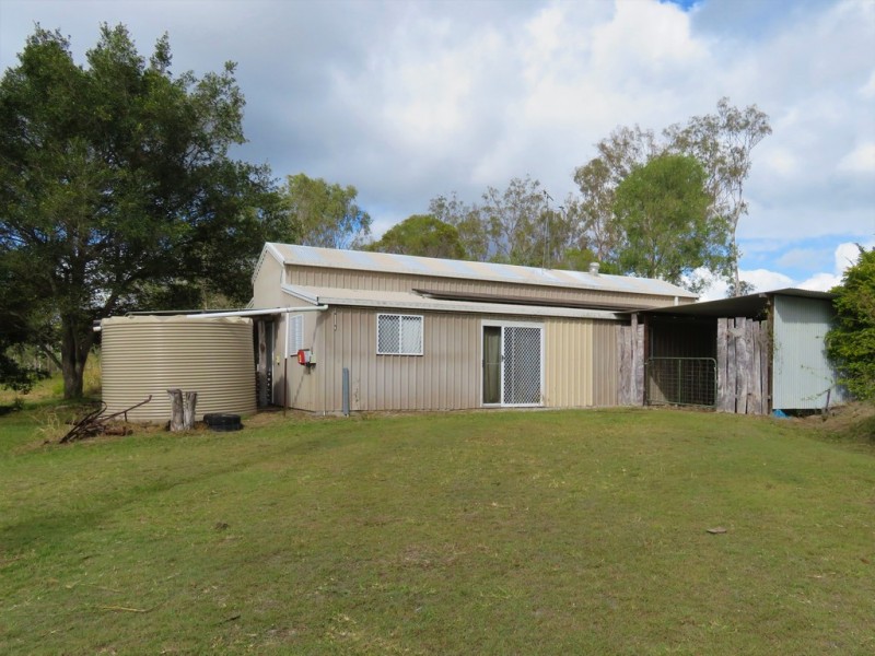 1368 Fingerboard Road, Mount Tom QLD 4677