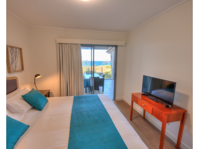 412/1 Beaches Village Circuit, Agnes Water QLD 4677
