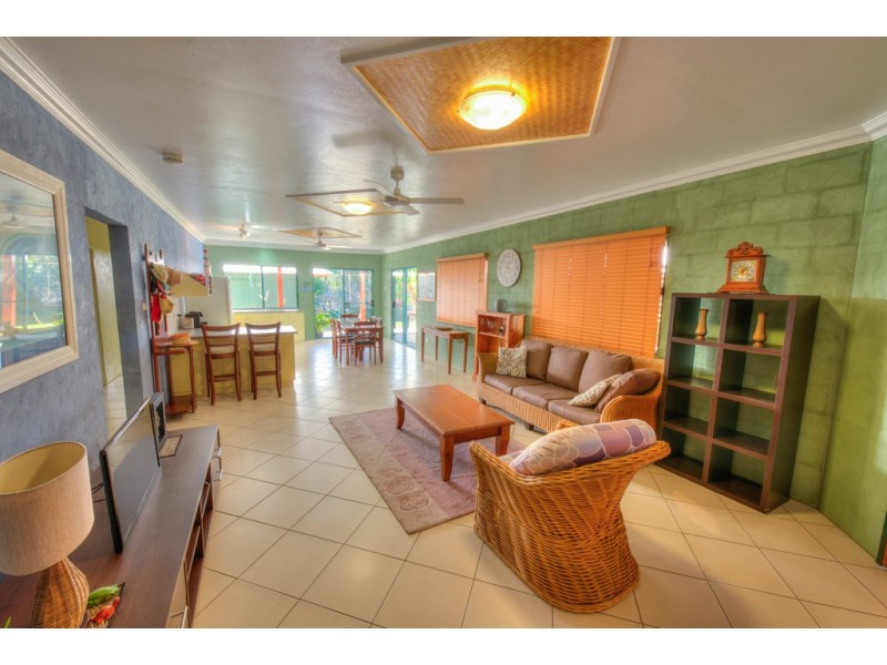 19 Joseph Banks Blvd, Agnes Water QLD 4677