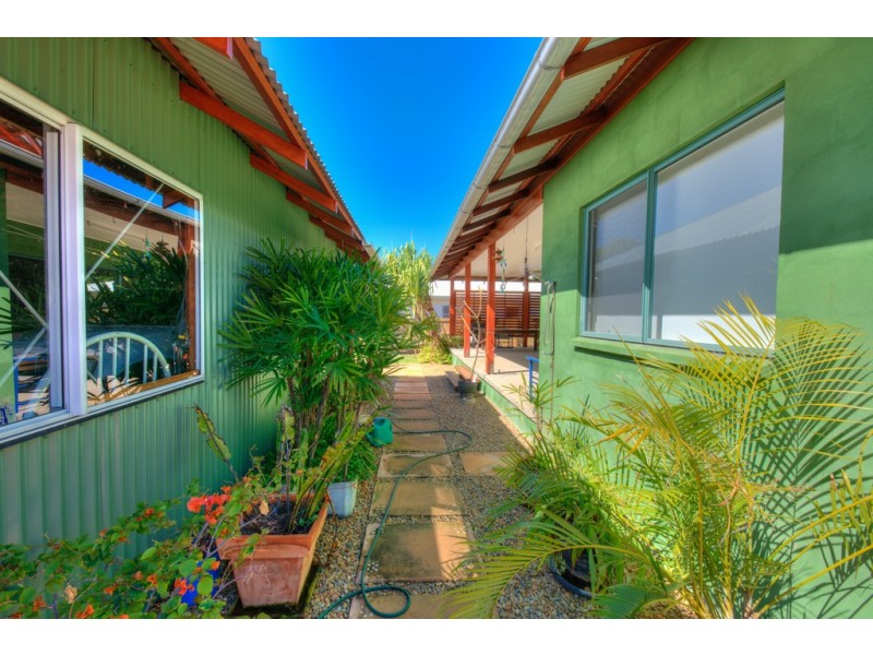 19 Joseph Banks Blvd, Agnes Water QLD 4677