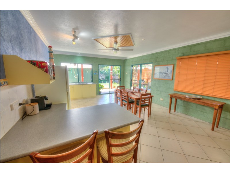 19 Joseph Banks Blvd, Agnes Water QLD 4677