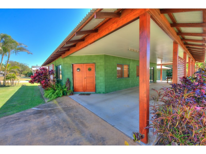 19 Joseph Banks Blvd, Agnes Water QLD 4677