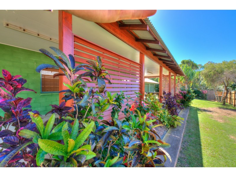 19 Joseph Banks Blvd, Agnes Water QLD 4677