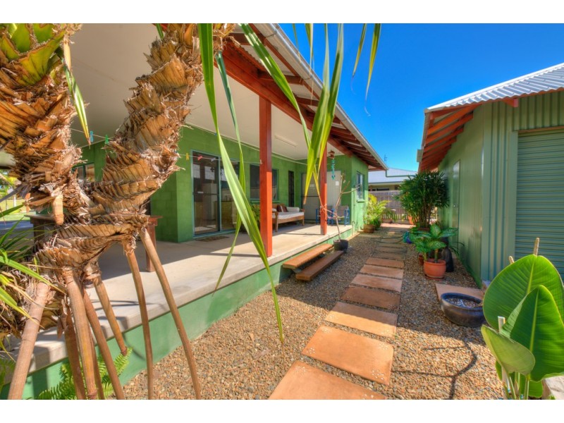 19 Joseph Banks Blvd, Agnes Water QLD 4677