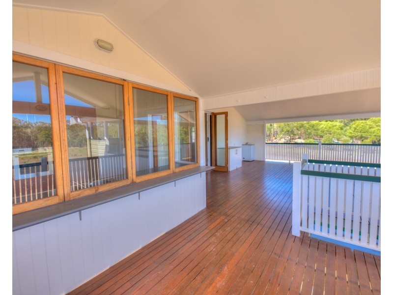 195 Captain Cook Drive, Agnes Water QLD 4677