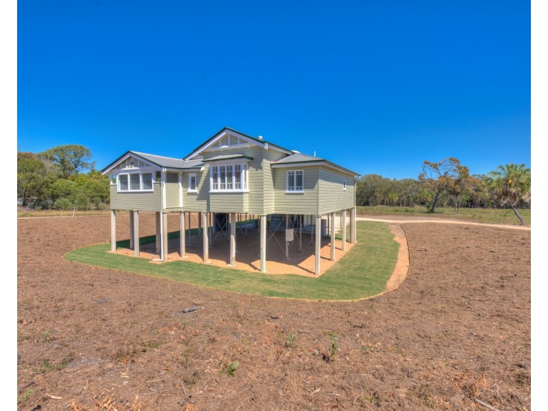 195 Captain Cook Drive, Agnes Water QLD 4677