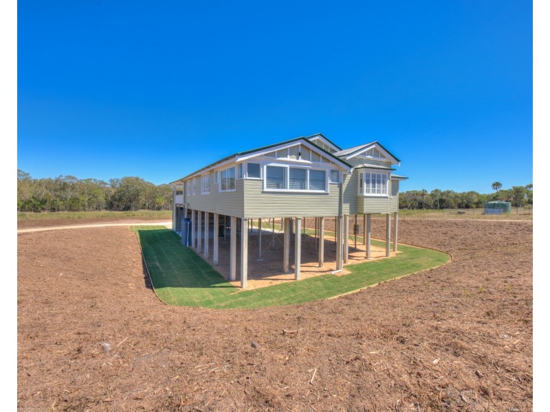 195 Captain Cook Drive, Agnes Water QLD 4677
