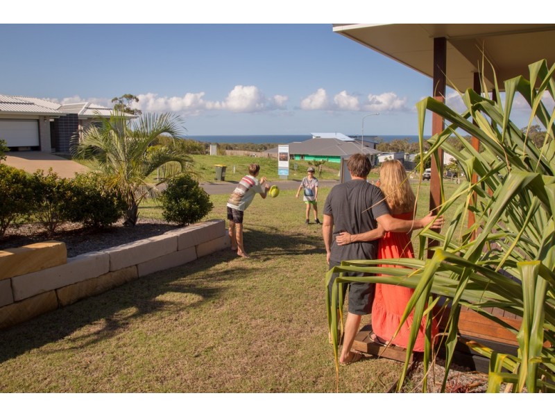 39 Occhilupo Circuit, Agnes Water QLD 4677