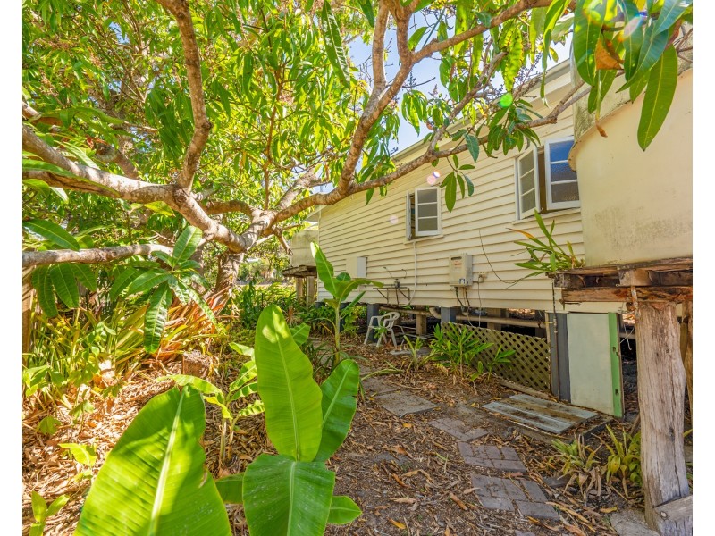 29 Springs Road, Agnes Water QLD 4677