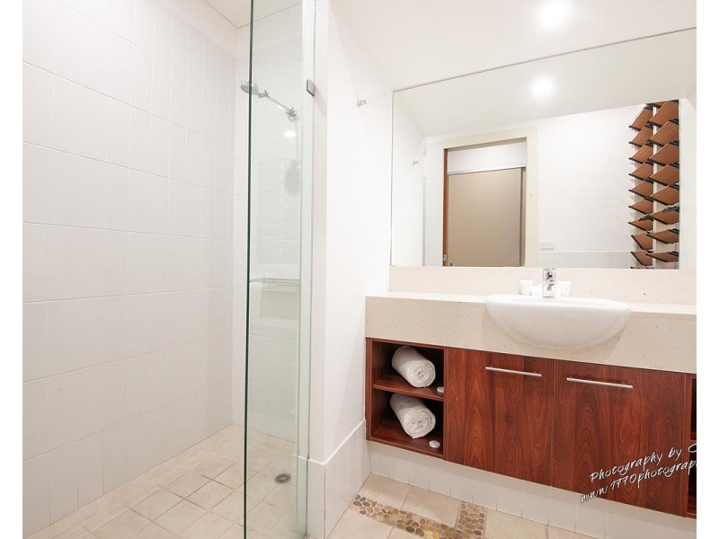 BH 6/10 Ocean Beach Drive, Agnes Water QLD 4677