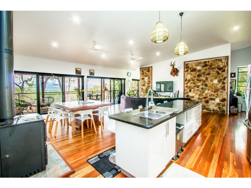 412 Bootmaker Drive, Agnes Water QLD 4677