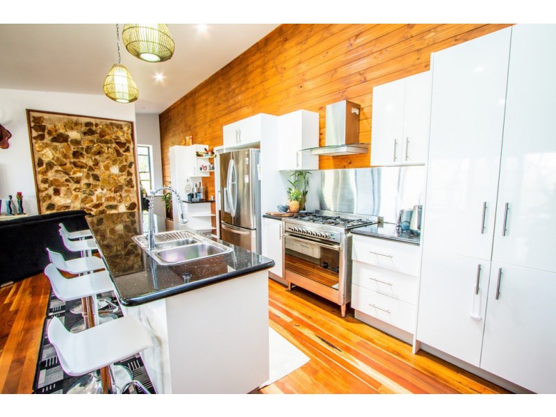 412 Bootmaker Drive, Agnes Water QLD 4677