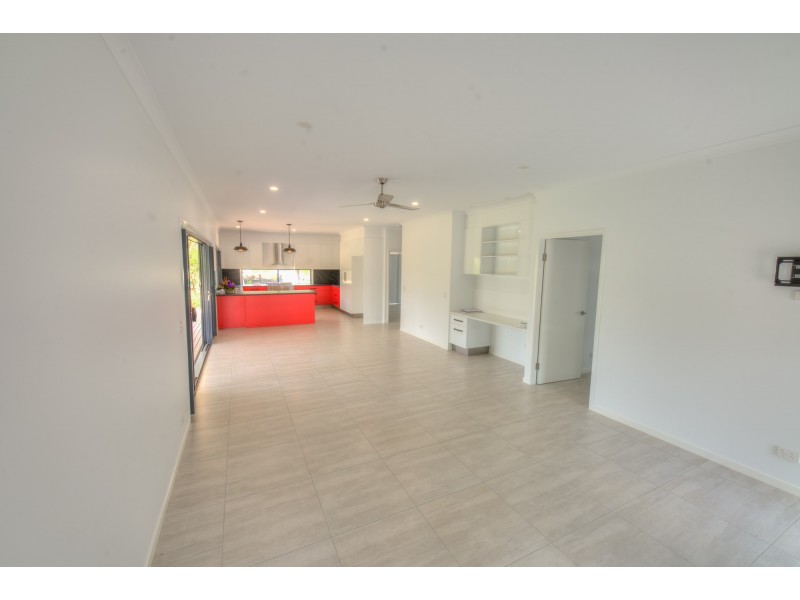 66 Bills Road, Agnes Water QLD 4677