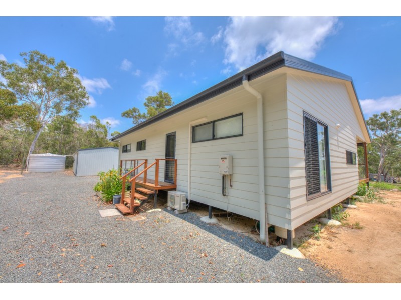 66 Bills Road, Agnes Water QLD 4677