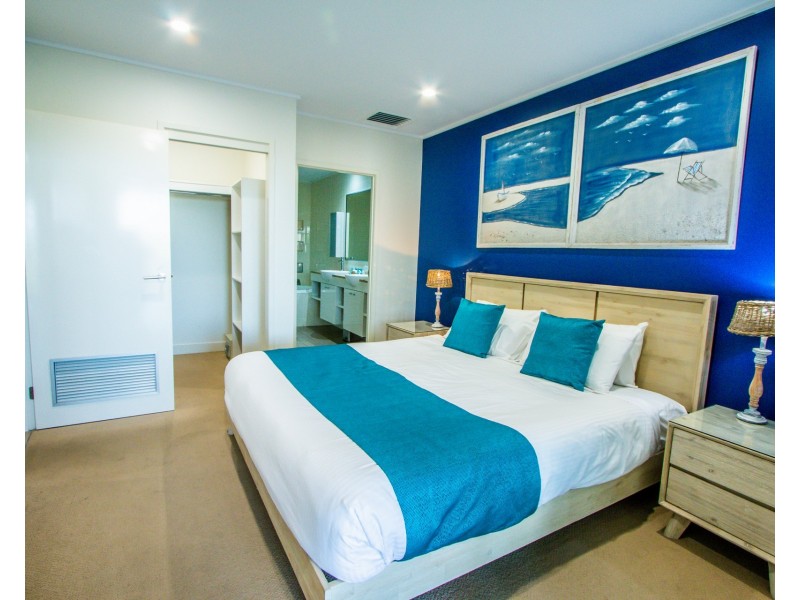 Unit 313 Beaches Village Circuit, Agnes Water QLD 4677