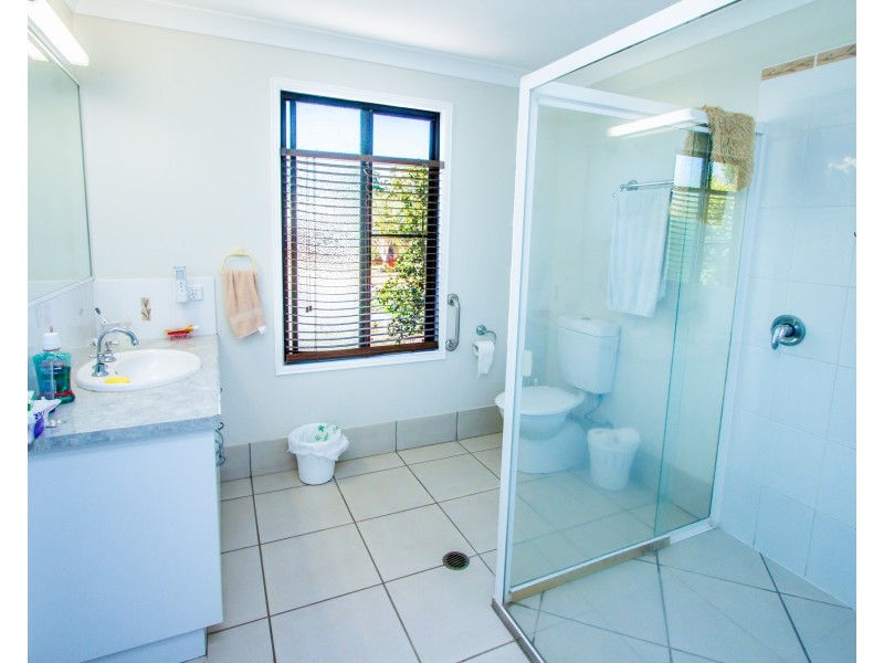 1 Whitby Place, Agnes Water QLD 4677