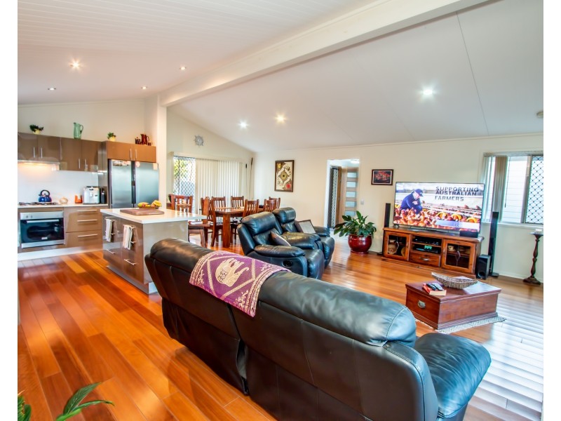 35 ATLANTIS BVD, Agnes Water QLD 4677