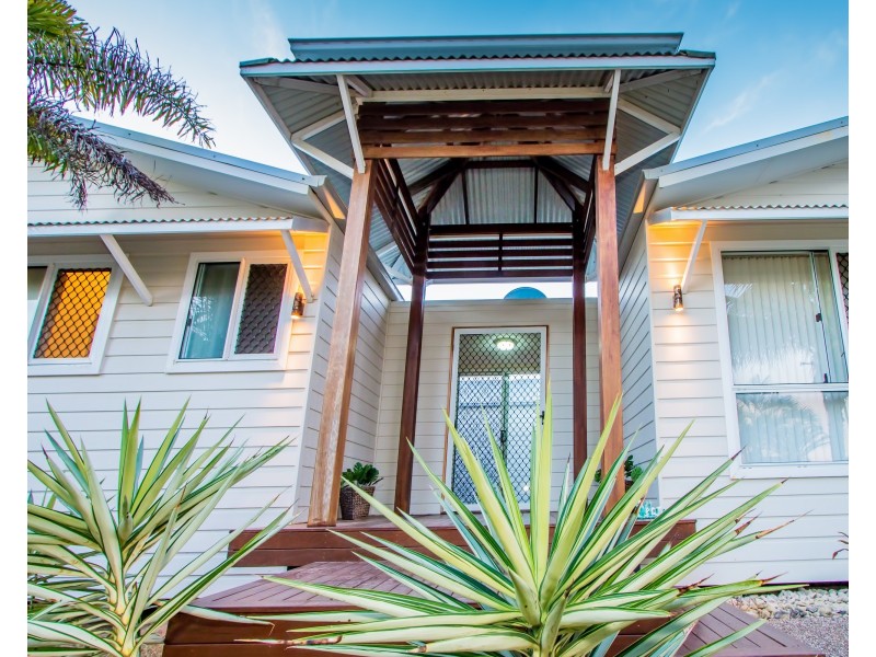 35 ATLANTIS BVD, Agnes Water QLD 4677