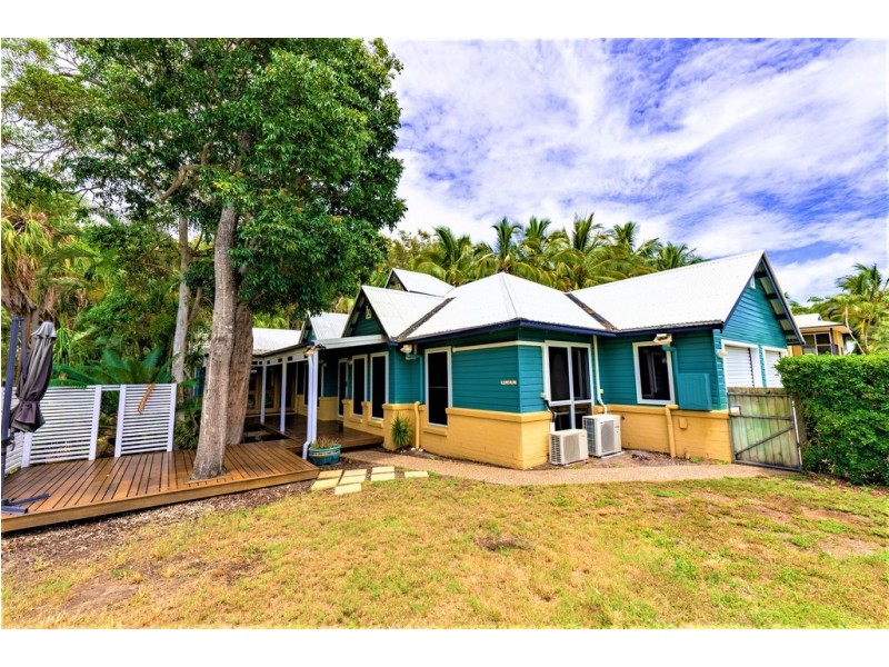 7 Beach Houses Estate Road, Agnes Water QLD 4677