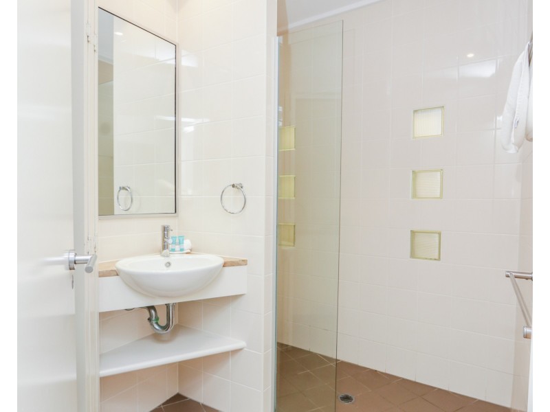 124/2 Beaches Village Circuit, Agnes Water QLD 4677